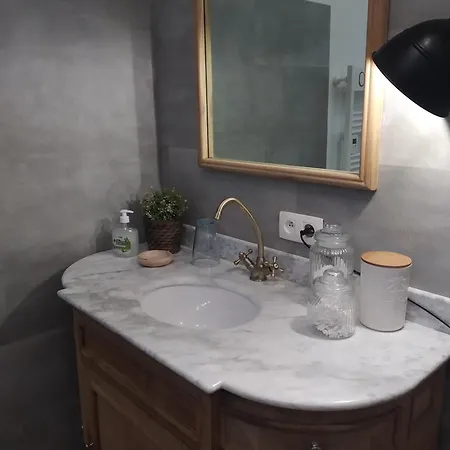 L'ile D'amelie Ciney