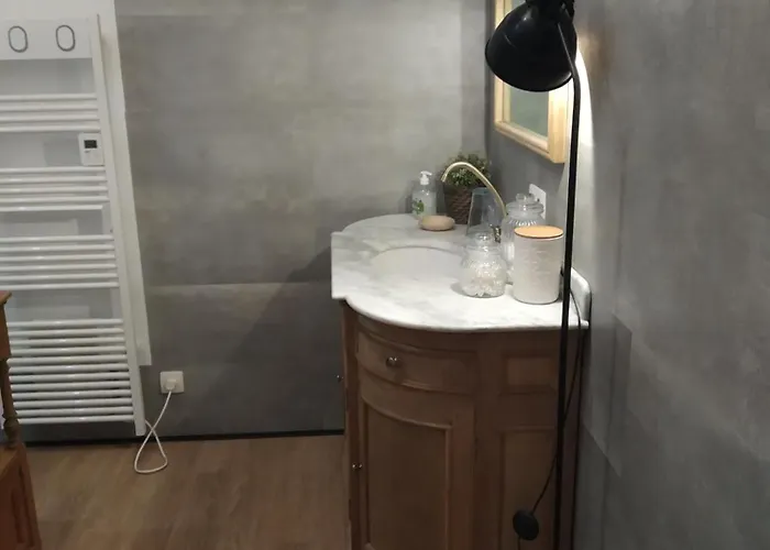 L'île D'amélie Hébergement de vacances Ciney