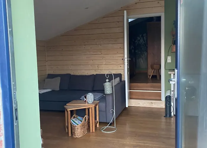 L'île D'amélie * Ciney