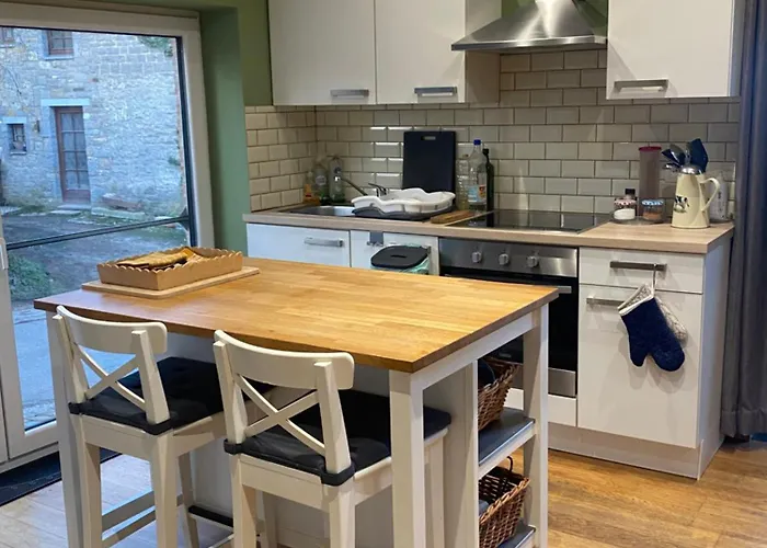 L'île D'amélie Hébergement de vacances *